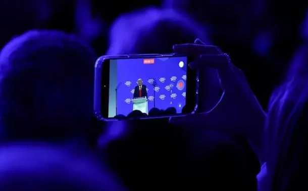 Trump nega ameaça à Otan e garante que não tomará a Groenlândia 'pela força'