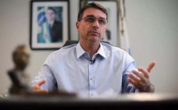Flávio Bolsonaro mira o Nordeste e nomeia Rogério Marinho para coordenar pré-campanha