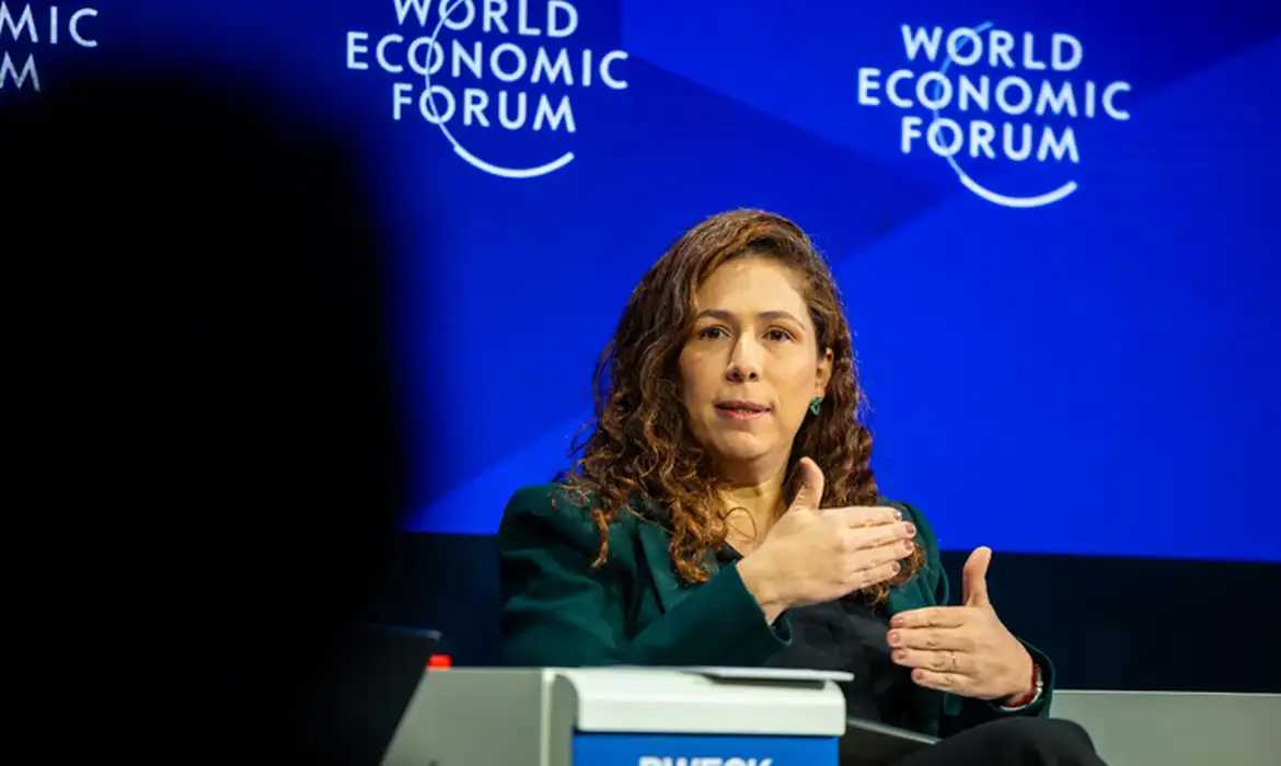 Esther Dweck em Davos, na Suíça - 21/01/2026