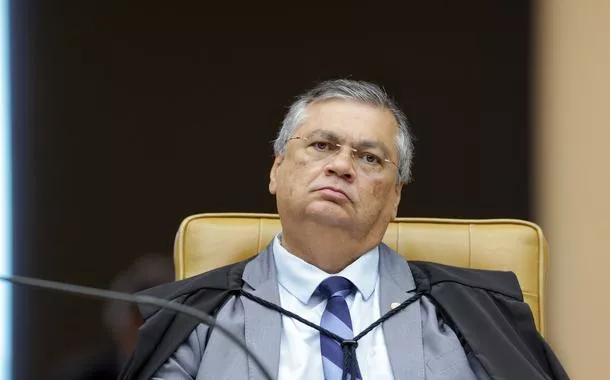 Flávio Dino assume relatoria de novo habeas corpus para tirar Bolsonaro da Papudinha