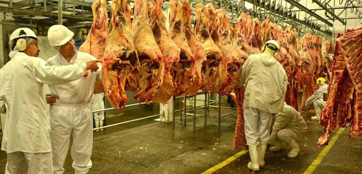 Carne cortada no Rio Grande do Sul