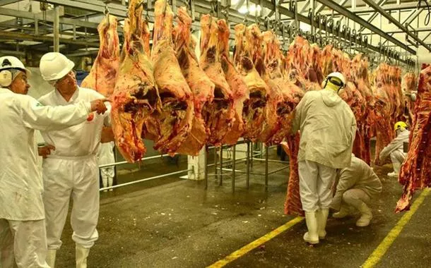 Exportações de carne bovina do Brasil crescem quase 9% em março