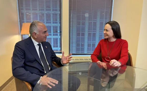 Corina Machado se alia a "príncipe do Irã" e defende ingerência externa