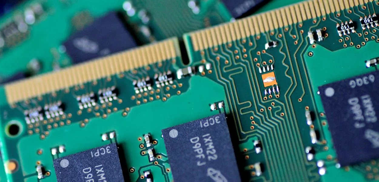 Ilustração de chips de memória RAM feita em 21 de junho de 2017