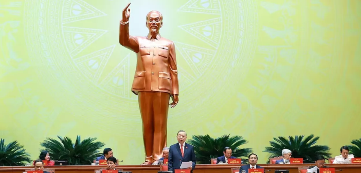 To Lam, reeleito secretário-geral do PC do Vietnã