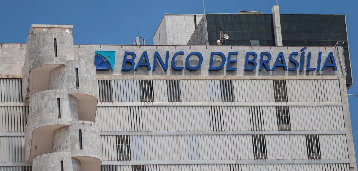 Fachada do prédio do Banco de Brasília (BRB)