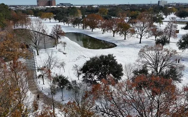 Tempestade de inverno cancela milhares de voos nos Estados Unidos