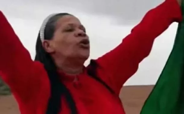 Oração de Irmã Mônica viraliza após chuva com raios em ato bolsonarista (Vídeo)