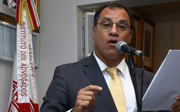 “Não dá para passar a mão na cabeça”, diz Folena sobre ministros do STF