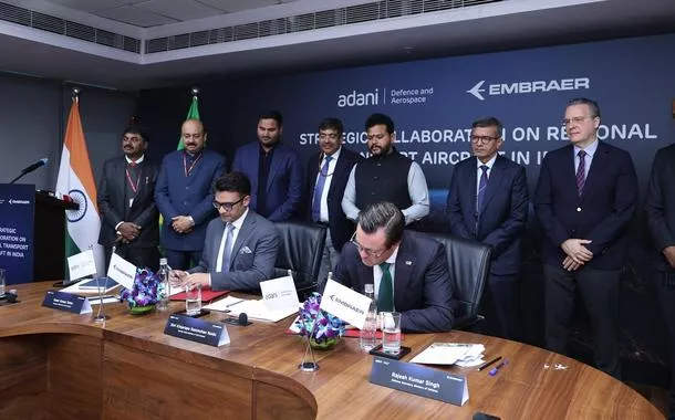 Grupo Adani e Embraer firmam parceria para produzir aeronaves na Índia