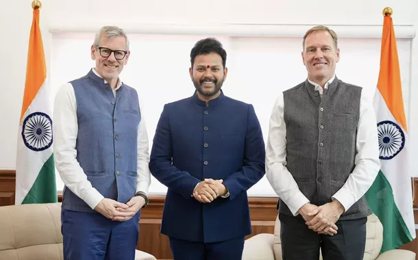 Ram Mohan Naidu e executivos da Airbus
