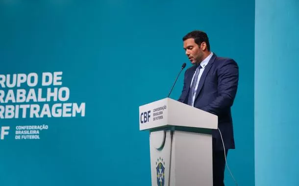 CBF cria salário fixo e bônus para árbitros