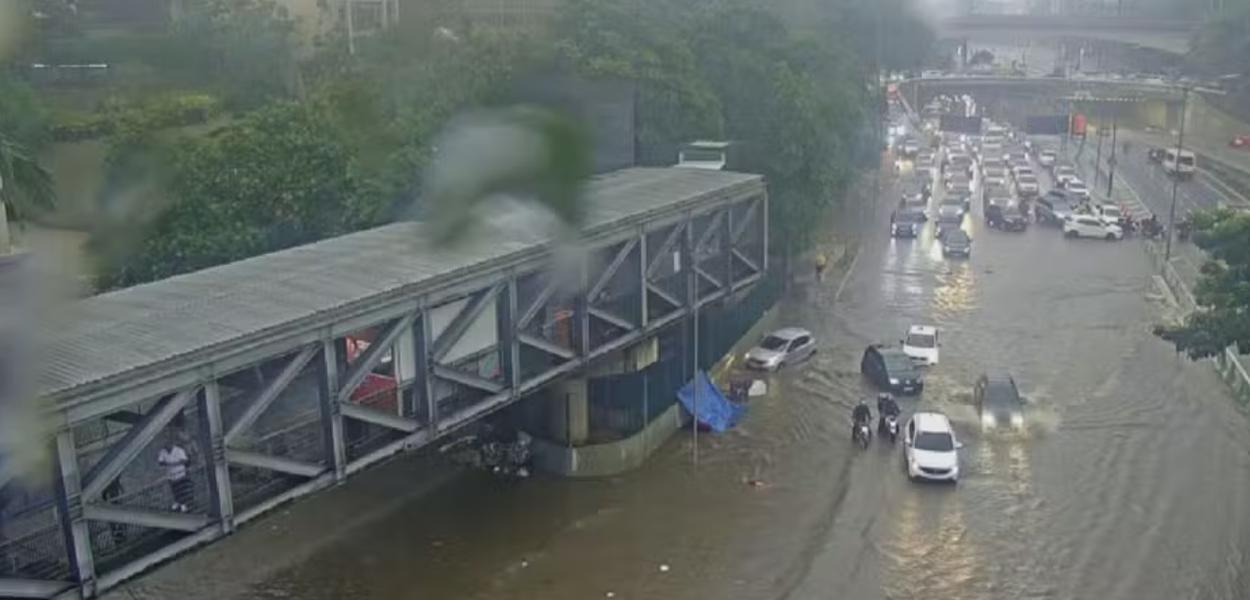 Cover image for Ventos de até 100 km/h e fortes pancadas: confira quais regiões do Brasil serão afetadas após brusca mudança de tempo