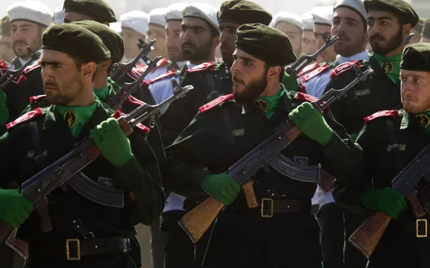 União Europeia classifica guarda oficial do Irã como "organização terrorista"