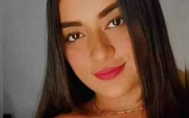 Reviravolta nas investigações: polícia descarta choque e prende amiga de mulher encontrada morta em piscina