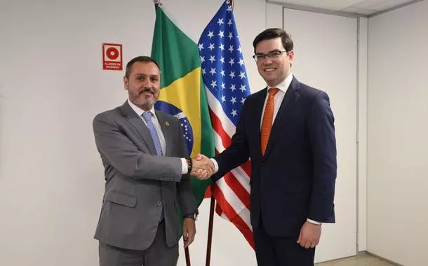 Diretor-geral da PF recebe vice-diretor da CIA em Brasília