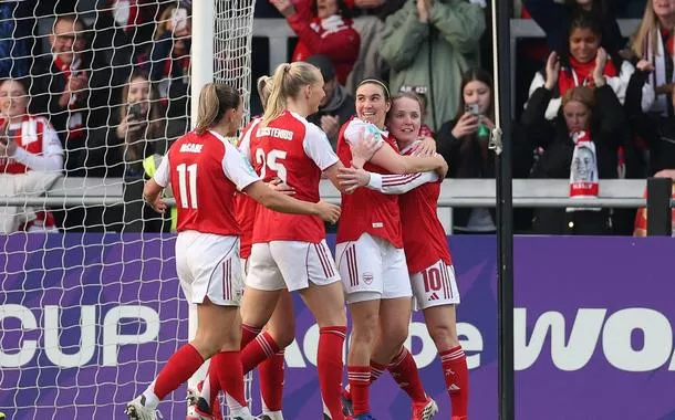 Arsenal supera Corinthians e conquista a Copa dos Campeões feminina