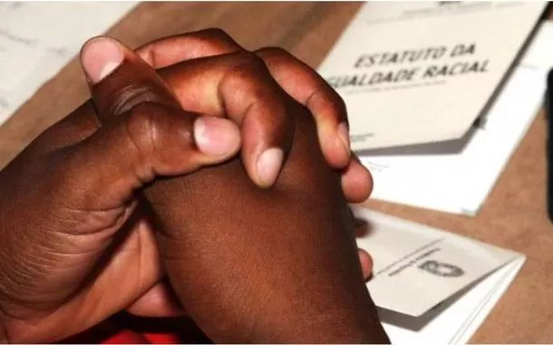 A branquitude é o alvo ou que aprendi com colegas da FAED/UDESC