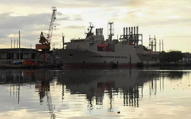 Usina flutuante está atracada na Baía de Havana, em Cuba - 12 de janeiro de 2026
