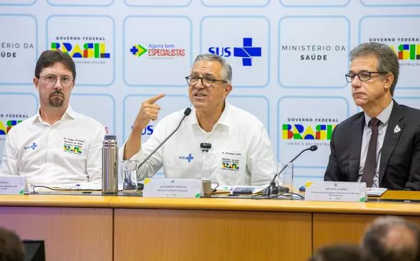 Ministério da Saúde anuncia 3 mil novas bolsas de residência médica no SUS