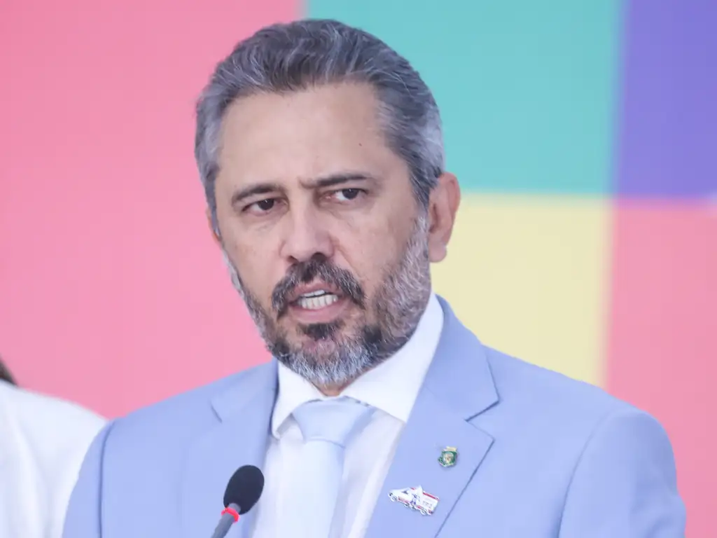 No Ceará, Elmano de Freitas lidera disputa em pesquisa eleitoral