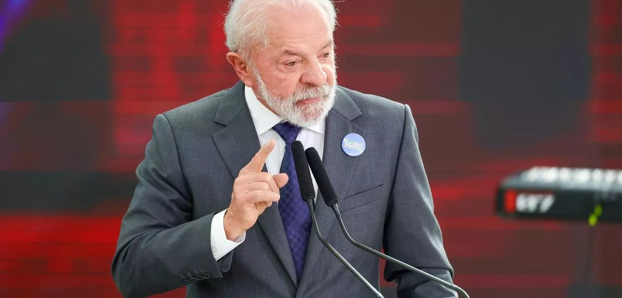 04/02/2026 - Brasília - Presidente da República, Luiz Inácio Lula da Silva, durante cerimônia de assinatura do Pacto Brasil de Enfrentamento ao Feminicídio. Palácio do Planalto. Brasília (DF) - Brasil. Foto: Fabio Rodrigues-Pozzebom/Agência Brasil