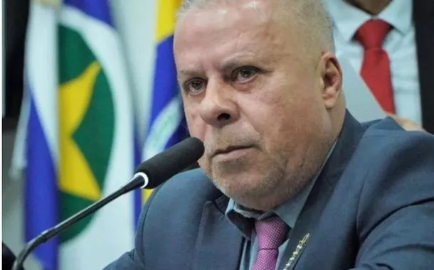 O vereador Francisco Carlos Silveira, que é conhecido como Chico 2000, foi afastado do cargo após se tornar alvo da Operação Gorjeta