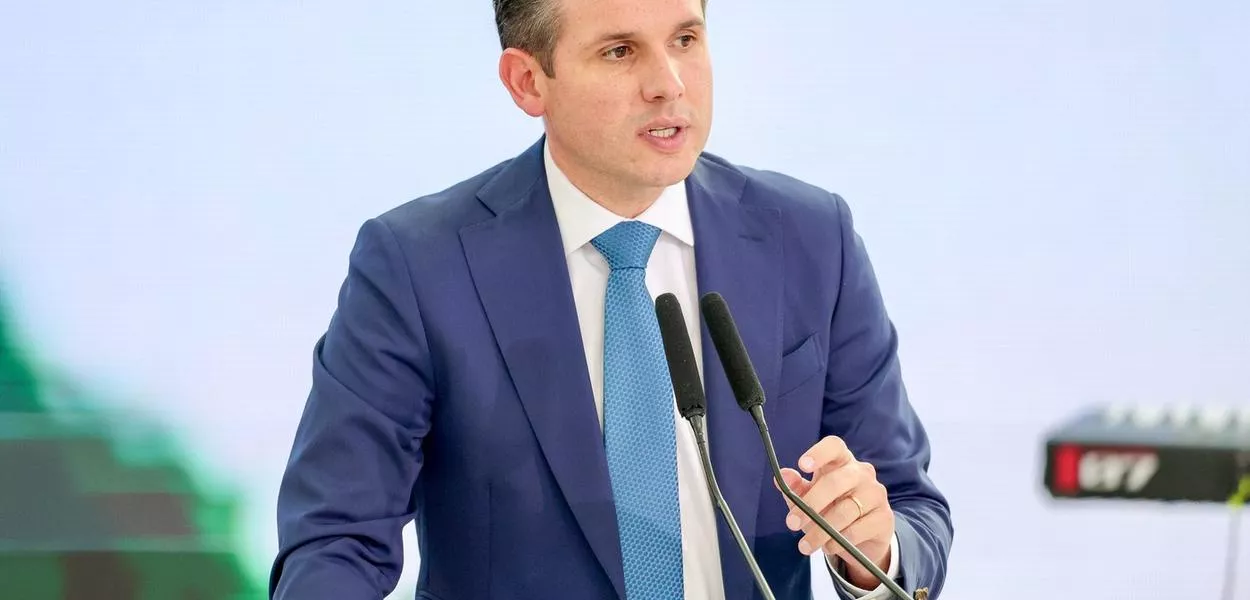 04/02/2026 - Brasília - O presidente da Câmara, Hugo Motta, durante cerimônia de assinatura do Pacto Brasil de Enfrentamento ao Feminicídio. Palácio do Planalto. Brasília (DF) - Brasil. Foto: Fabio Rodrigues-Pozzebom/Agência Brasil