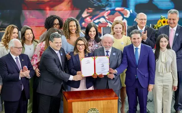 Cerimônia de assinatura do Pacto Brasil de Enfrentamento ao Feminicídio 