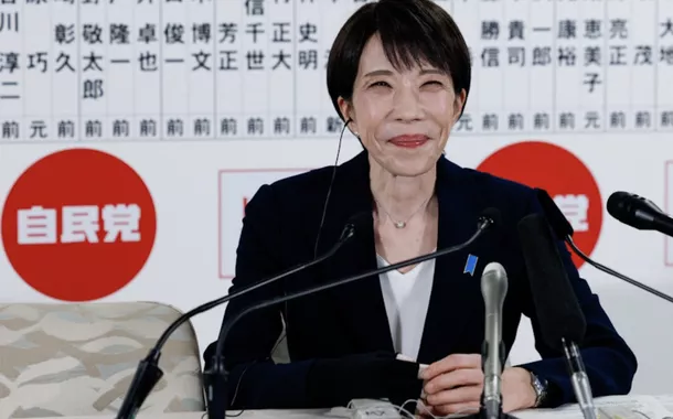 Partido da primeira-ministra do Japão caminha para obter supermaioria em eleição antecipada