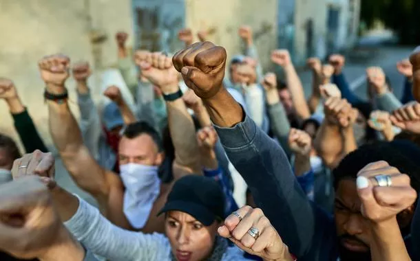 O Neoliberalismo é uma arma do Imperialismo