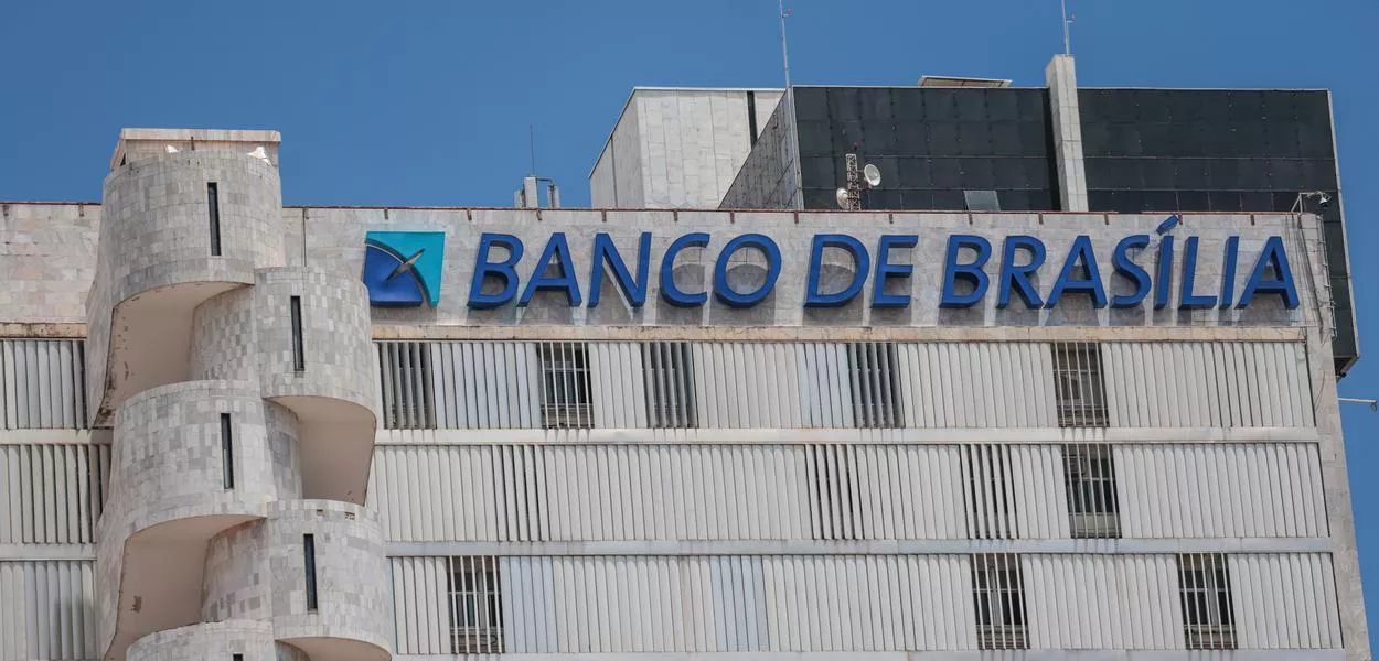 Fachada do prédio do Banco de Brasília (BRB)