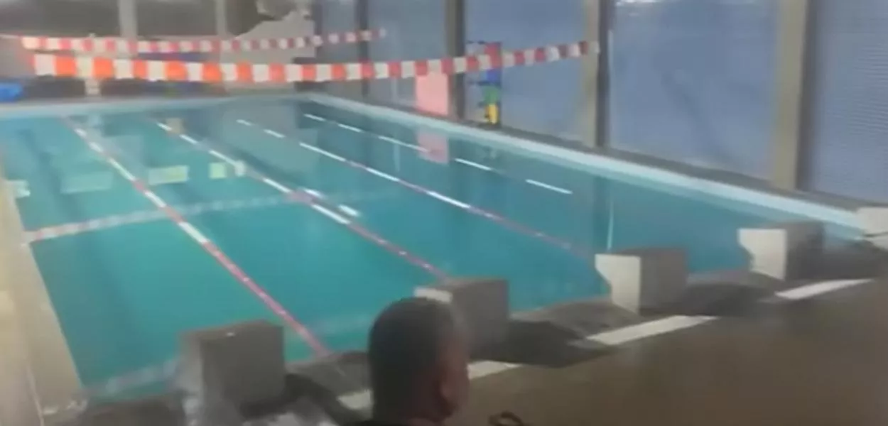 Piscina em academia na zona leste de SP