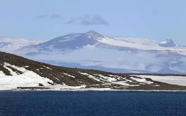 Chineses criam 1º catálogo completo de vulcões subglaciais da Antártica
