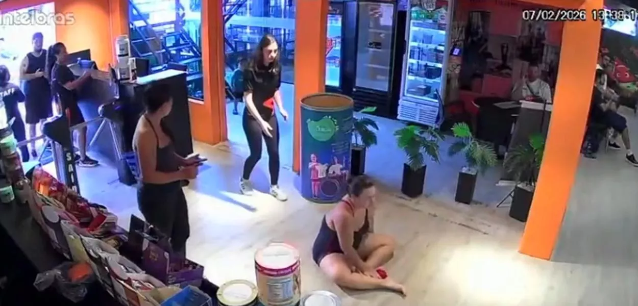  Juliana Faustino Bassetto, de 27 anos, passou mal após entrar na piscina para aula de natação; o quadro se agravou e evoluiu para parada cardíaca