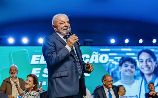 09.02.2026 - Presidente da República, Luiz Inácio Lula da Silva, durante cerimônia de anúncios de investimentos em Educação e Saúde no estacionamento do Paço Municipal. Mauá (SP) - BrasilFoto: Ricardo Stuckert / PR