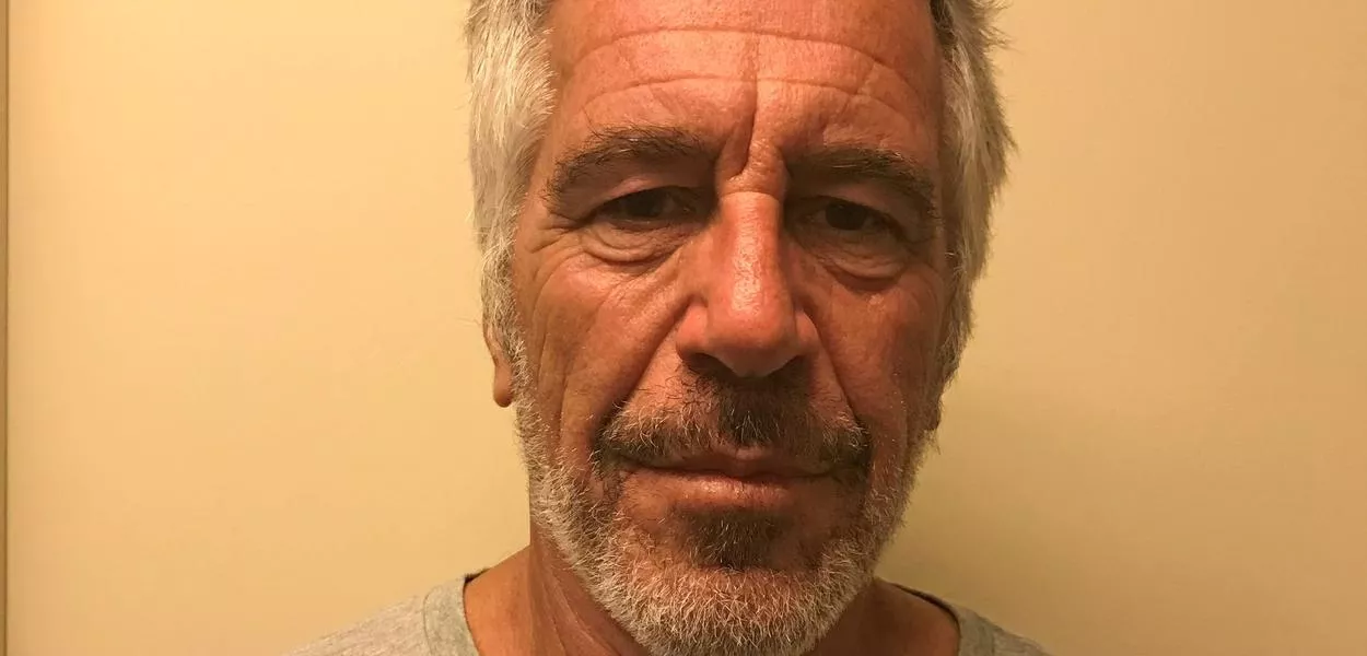 Jeffrey Epstein em registro policial 
 28/3/2017   Divulgação via REUTERS