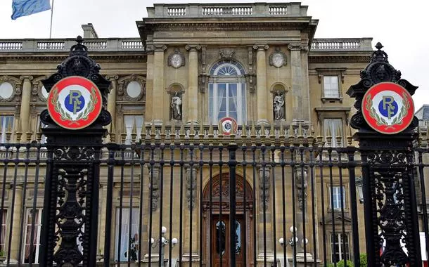 Caso Epstein atinge Ministério das Relações Exteriores da França após revelações sobre diplomata