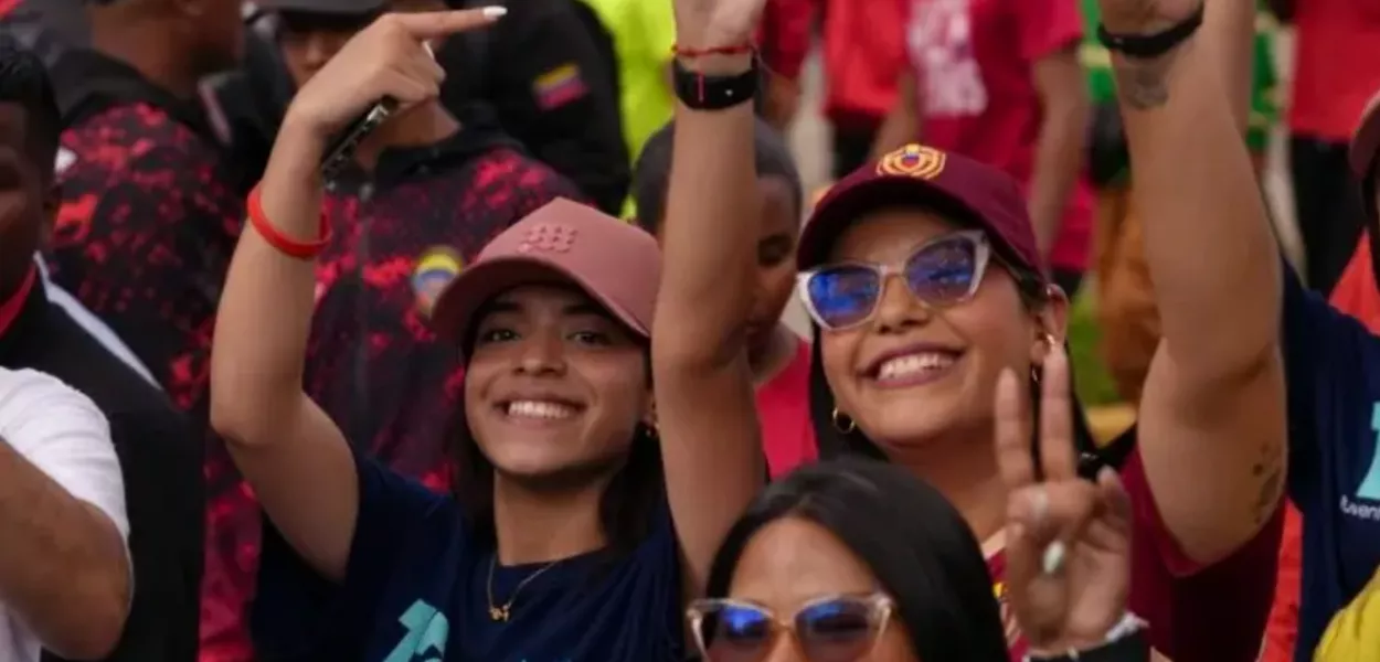 A juventude venezuelana foi às ruas defender a paz e a uidade nacional