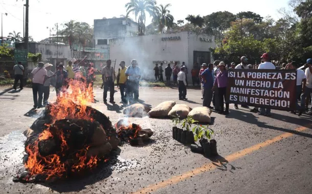 Protesto de produtores mexicanos de café contra a Nestlé 
