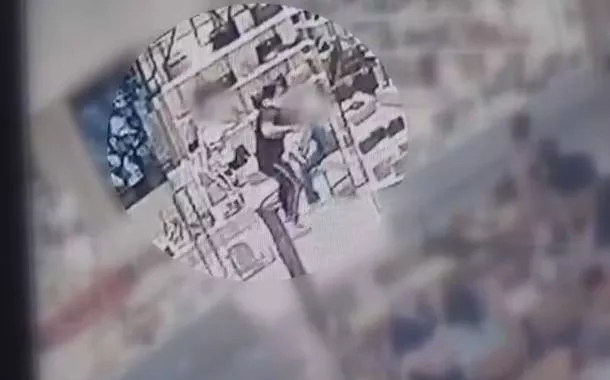 Mulheres muçulmanas são agredidas em shopping no Paraná e têm hijab arrancado