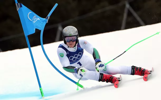 Lucas Pinheiro garante 1ª medalha do Brasil nas Olimpíadas de Inverno e lidera por ouro no slalom gigante