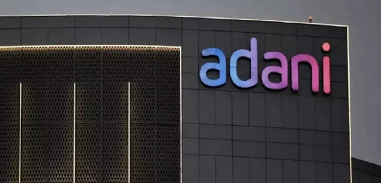 Logo do grupo Adani