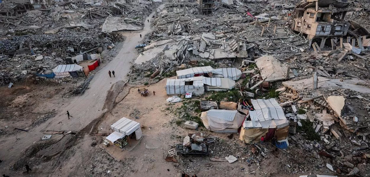 Área destruída da Cidade de Gaza
18/02/2026
REUTERS/Dawoud Abu Alkas