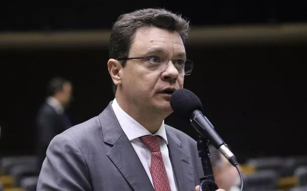 Governo aposta em fragmentação da oposição para garantir vaga no TCU