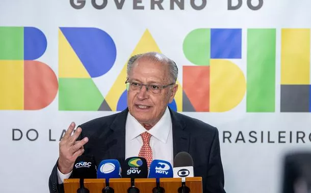 Brasil mantém competitividade com tarifa de 10%, diz Alckmin