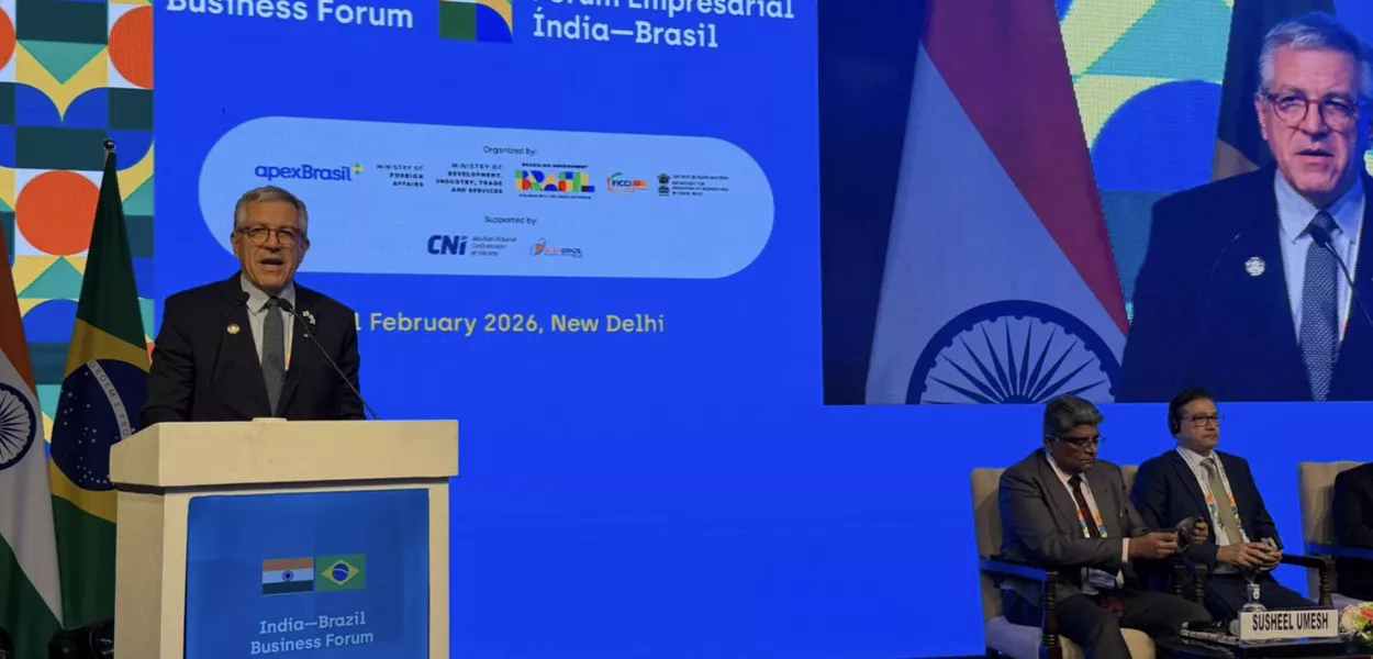 Alexandre Padilha em fórum na Índia