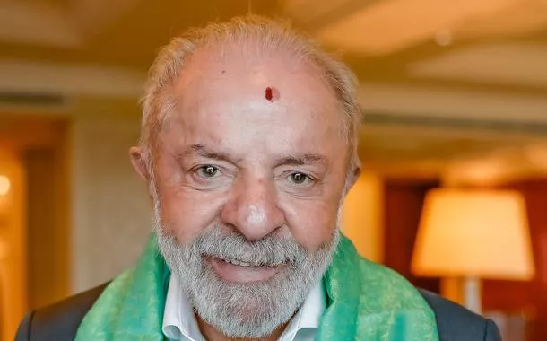 Em Nova Déli, Lula defende parceria Brasil-Índia para evitar nova "guerra fria entre duas potências"