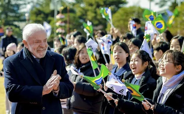 Lula reafirma necessidade do fim da escala 6x1: "é hora de pensar no bem-estar das pessoas"