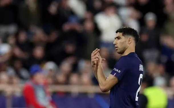 Jogador de futebol do PSG Achraf Hakimi será julgado por estupro em Paris